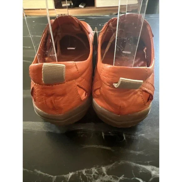 Spring Step Konak Sneaker Size 36/5.5-6 Womens Coral Orange Leather Shoe Cutouts - Picture 4 of 9